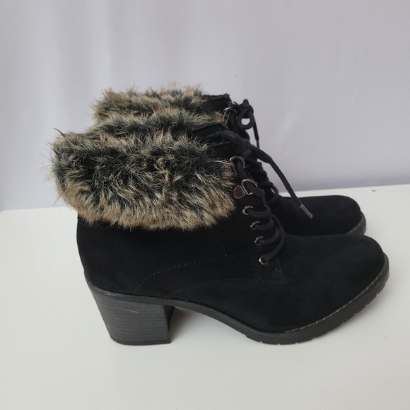 Sophie 17 Black Booties - Picture 4 of 7